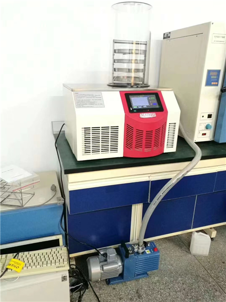 實驗室臺式冷凍干燥機的清潔與消毒